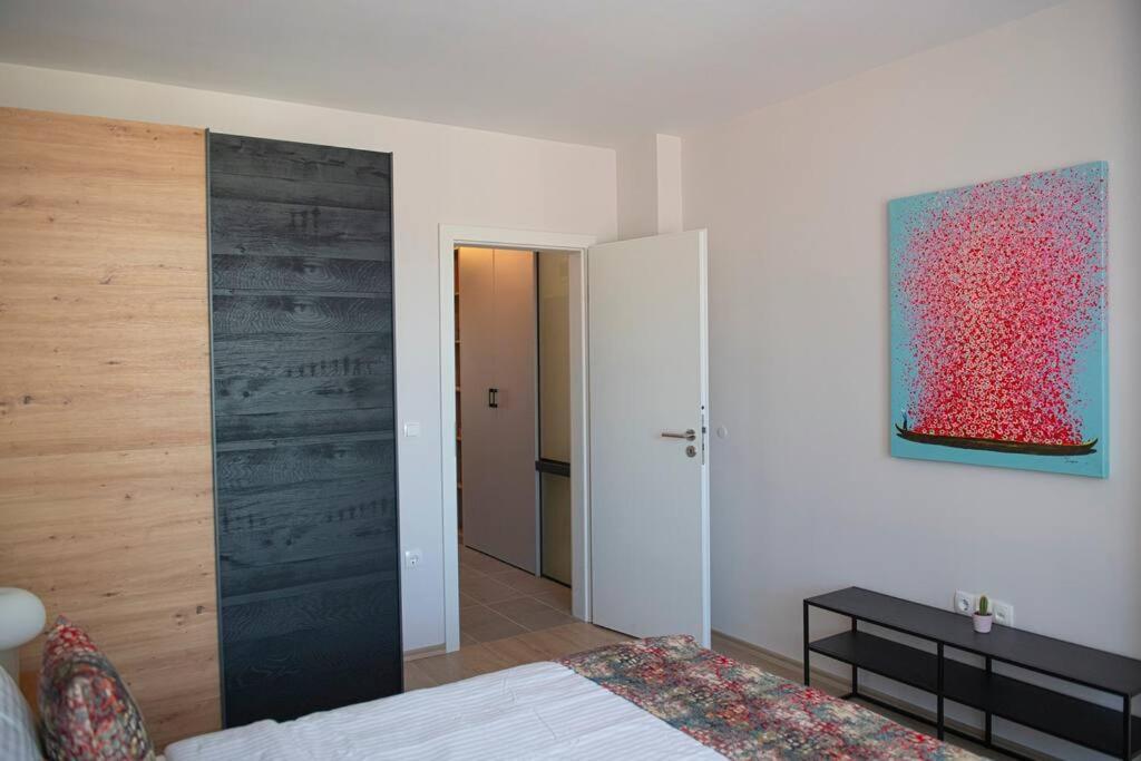 Tokiyo: A Lovely City Center 2 Bedrooms Apartment With Private Parking Sofia Eksteriør billede