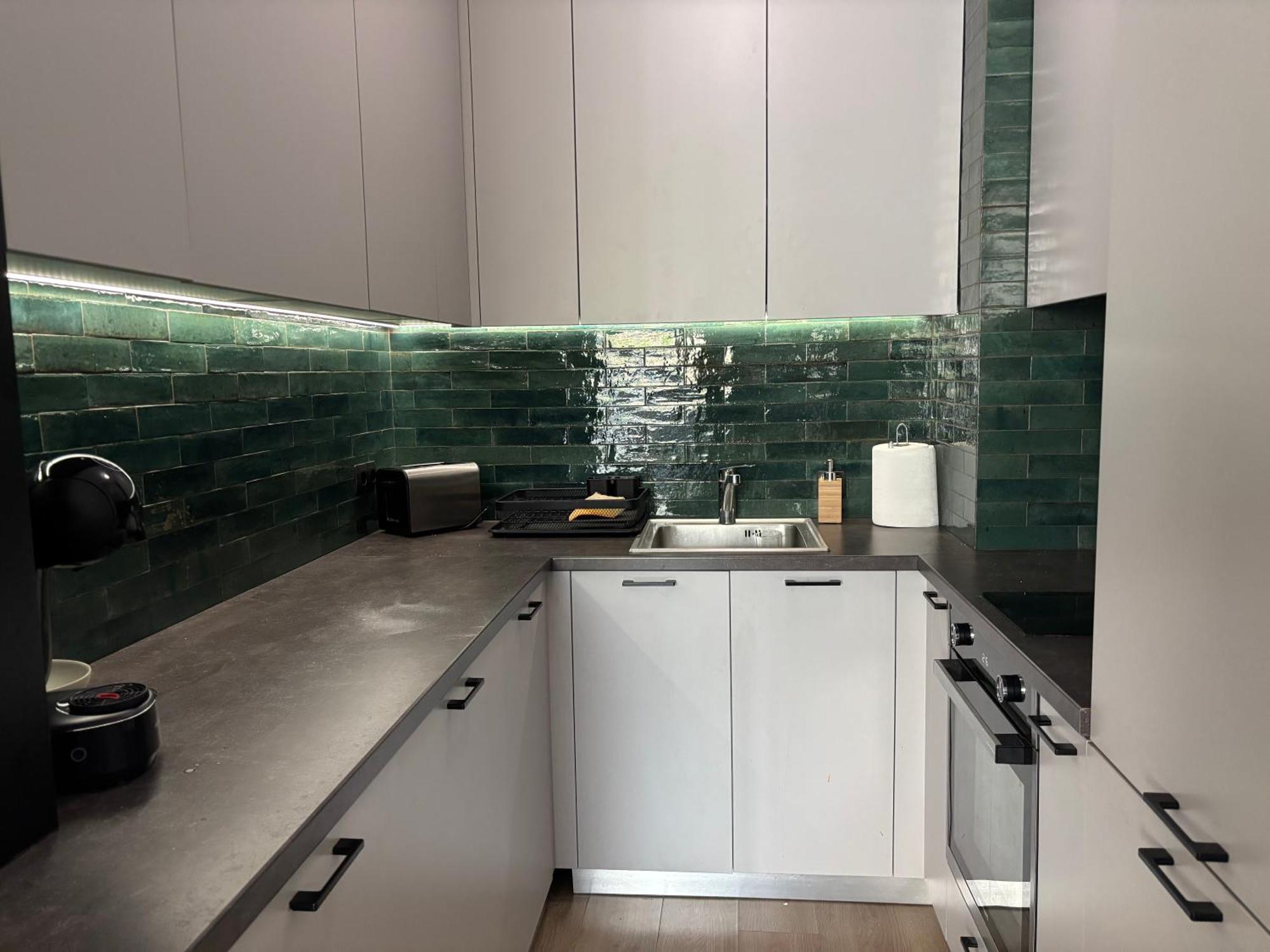 Tokiyo: A Lovely City Center 2 Bedrooms Apartment With Private Parking Sofia Eksteriør billede