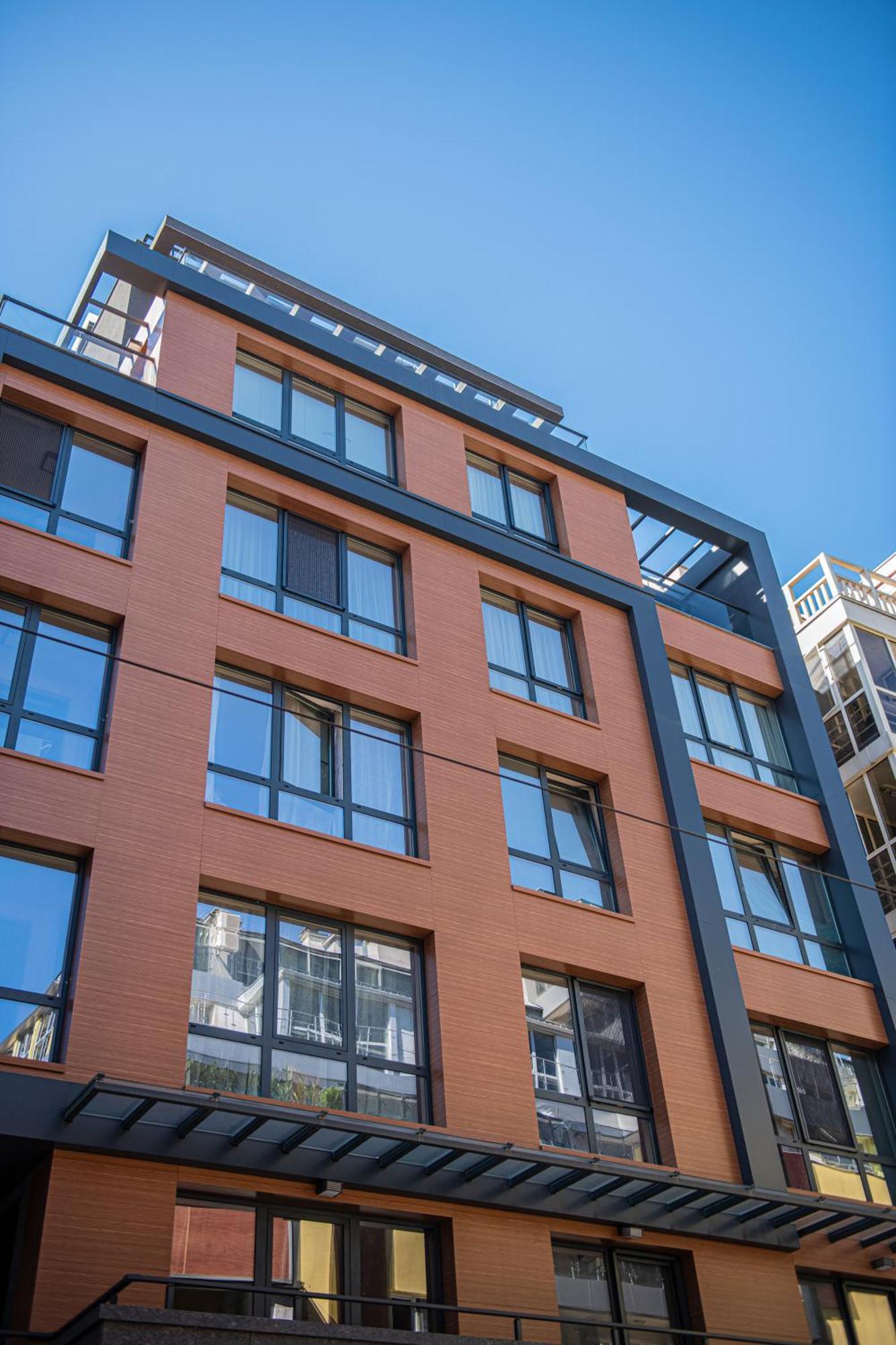 Tokiyo: A Lovely City Center 2 Bedrooms Apartment With Private Parking Sofia Eksteriør billede